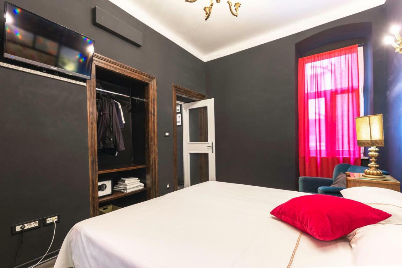 Apartment Korzo Filodrammatica Rijeka Ngoại thất bức ảnh